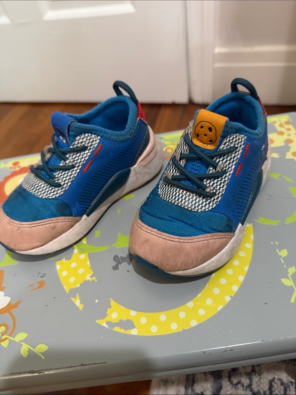 Puma Kids Blue and Pink Cushioned Sneakers Cookie Monster Edition